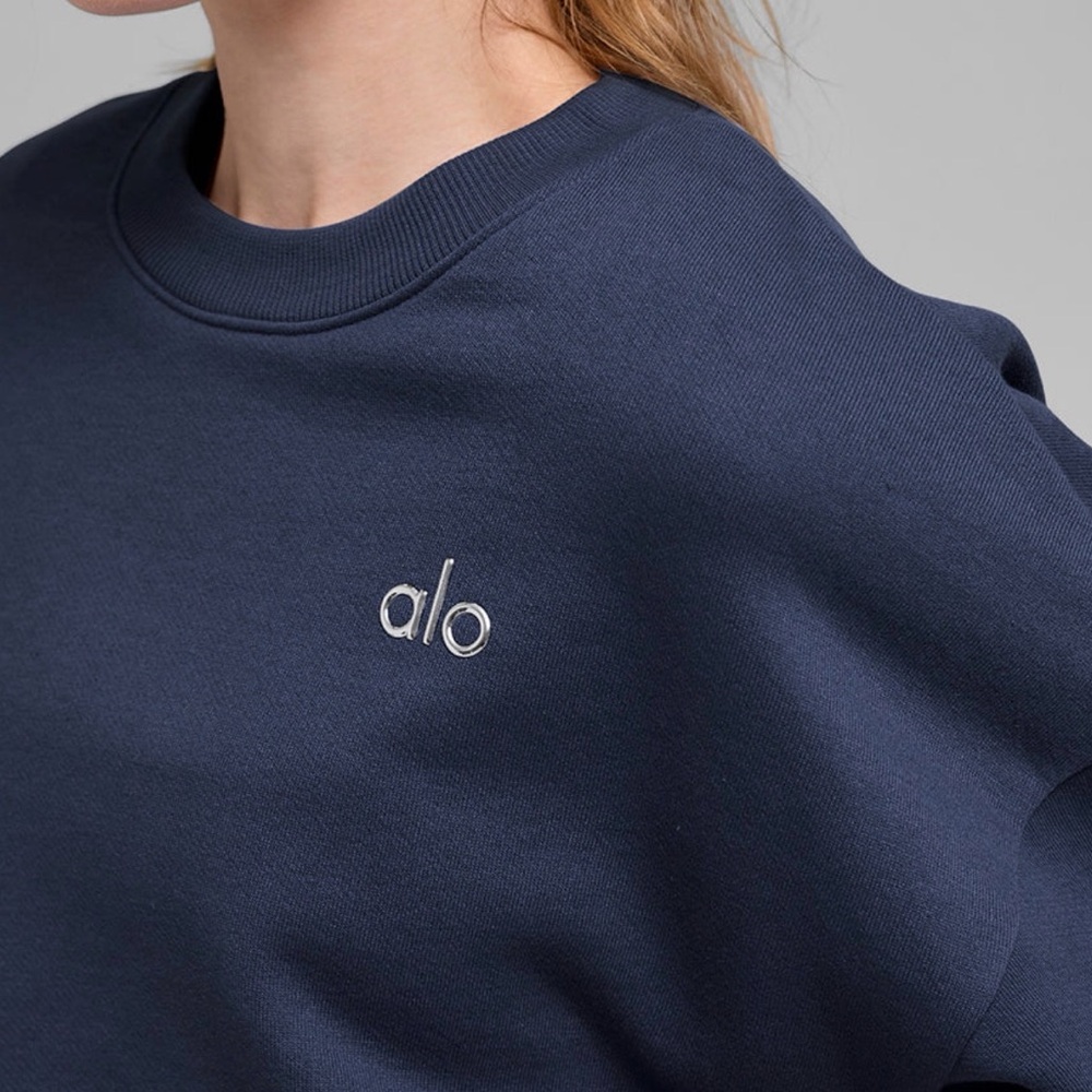 NWT Alo Navy Crewneck Sweatshirt